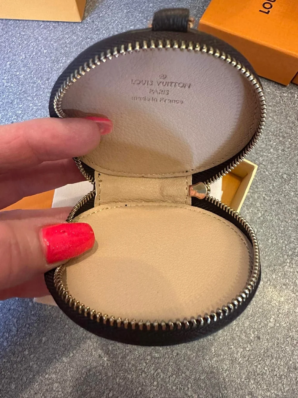 Multicolor Monogram Round Coin Pouch - Picture 3 of 3